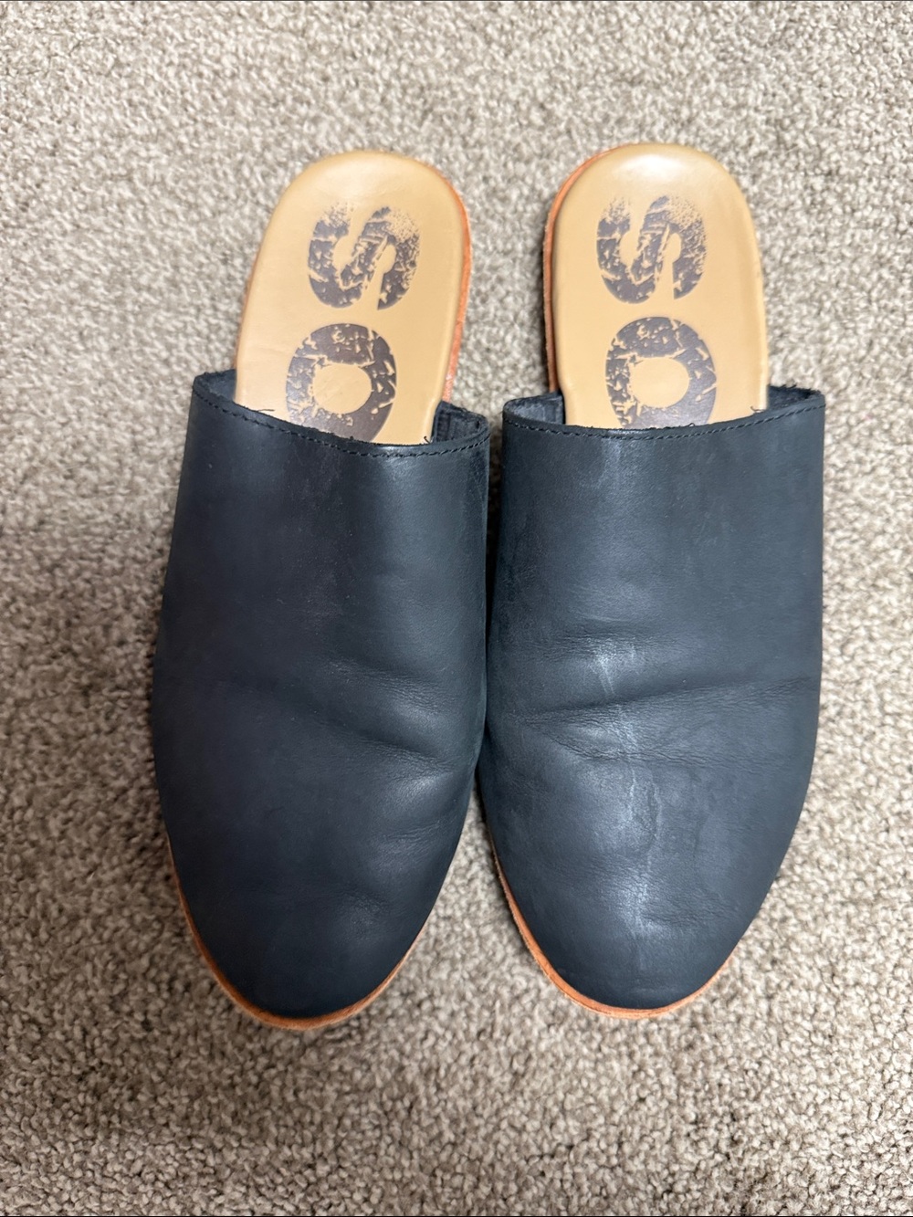 Sorel Black Leather Slip-On Mules